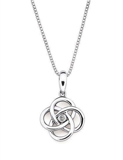 Diva Diamonds Linked Circle Pendant